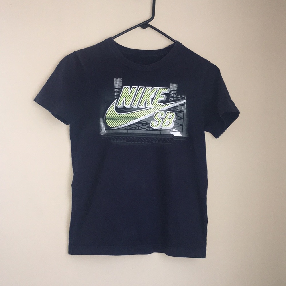 Nike T-shirt